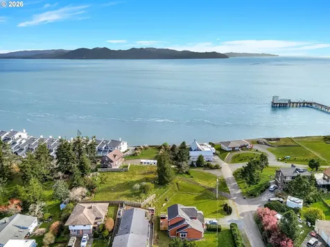 575 Gray Street Hammond OR 97121