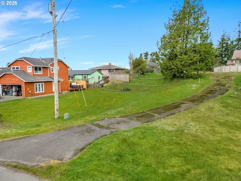 575 Gray Street Hammond OR 97121