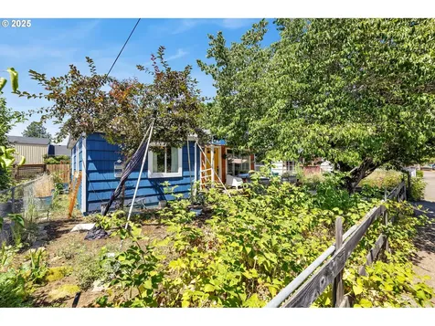 6605 SE 83rd Avenue Portland OR 97266