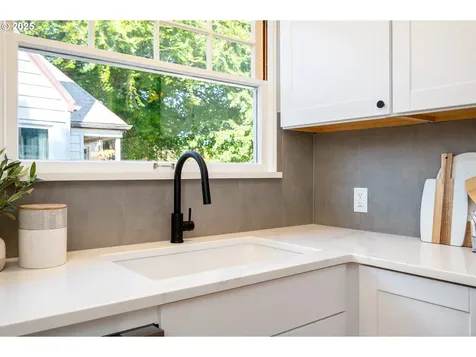 2931 SE 67th Avenue Portland OR 97206