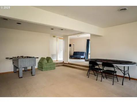 27623 Kingsley Road Scappoose OR 97056