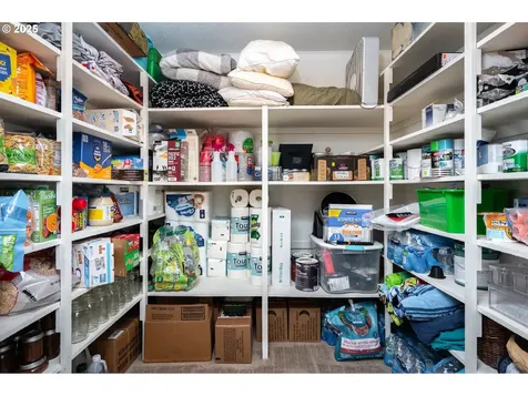 27623 Kingsley Road Scappoose OR 97056