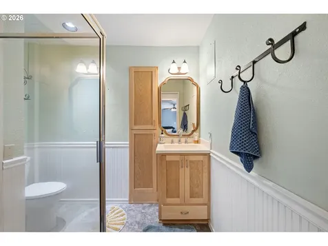 1810 Minda Drive Eugene OR 97401