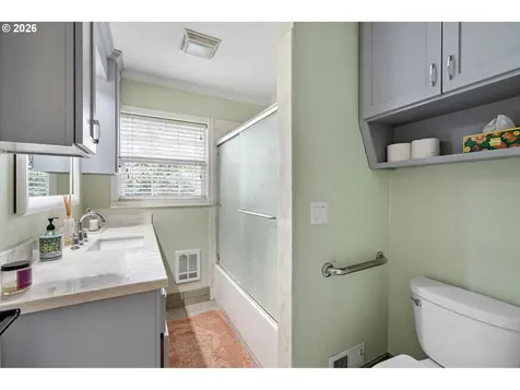 1810 Minda Drive Eugene OR 97401