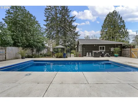 1810 Minda Drive Eugene OR 97401