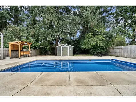 1810 Minda Drive Eugene OR 97401