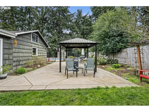 1810 Minda Drive Eugene OR 97401