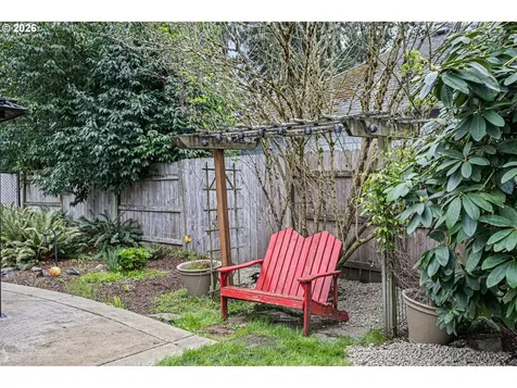 1810 Minda Drive Eugene OR 97401