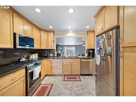 1810 Minda Drive Eugene OR 97401