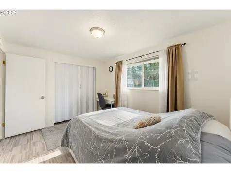 21001 SE Yamhill Street Gresham OR 97030