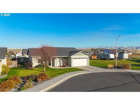 1914 SW 2nd Drive Pendleton OR 97801