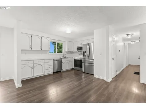 18615 SE Tibbetts Court Gresham OR 97030