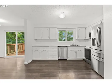 18615 SE Tibbetts Court Gresham OR 97030