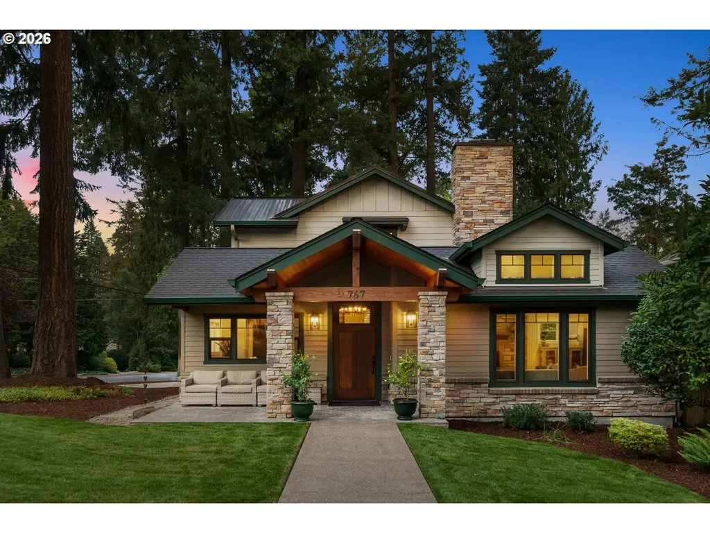 767 10th Street Lake Oswego OR 97034