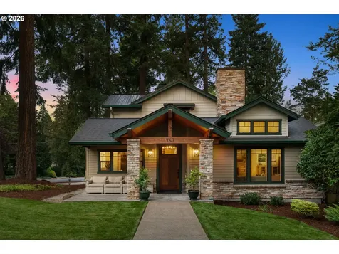 767 10th Street Lake Oswego OR 97034