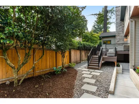 767 10th Street Lake Oswego OR 97034