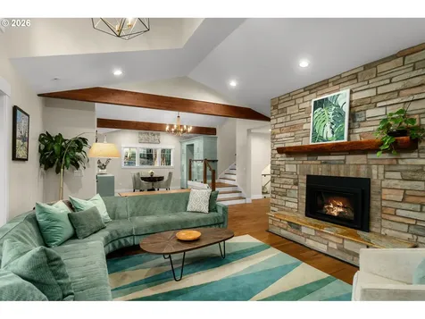 767 10th Street Lake Oswego OR 97034