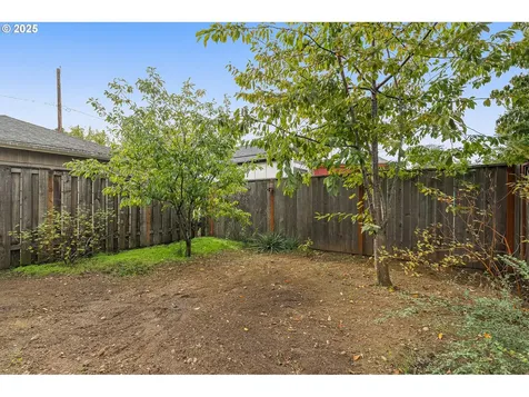 5045 SE 70th Avenue Portland OR 97206