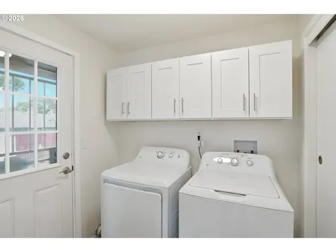 17867 NE Wasco Street Portland OR 97230