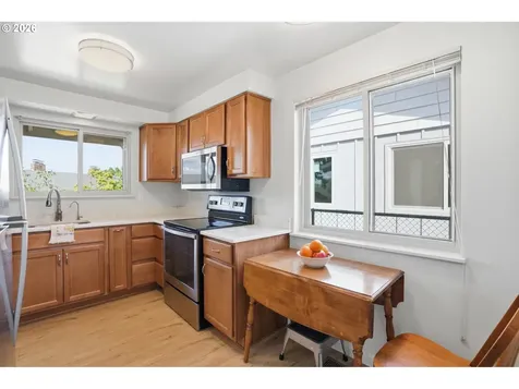 17867 NE Wasco Street Portland OR 97230