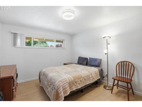 17867 NE Wasco Street Portland OR 97230