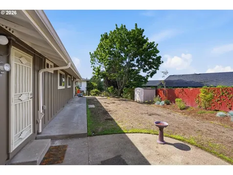17867 NE Wasco Street Portland OR 97230