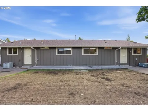 17867 NE Wasco Street Portland OR 97230