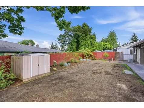17867 NE Wasco Street Portland OR 97230