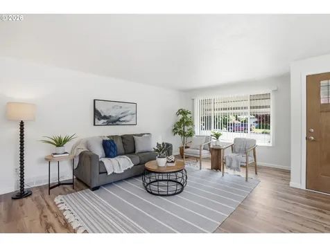 17867 NE Wasco Street Portland OR 97230