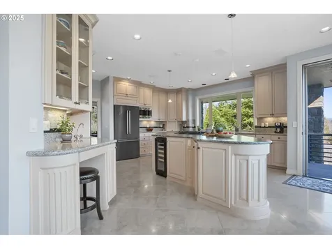 50 SE Avondale Court Gresham OR 97080