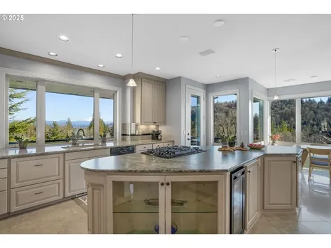 50 SE Avondale Court Gresham OR 97080