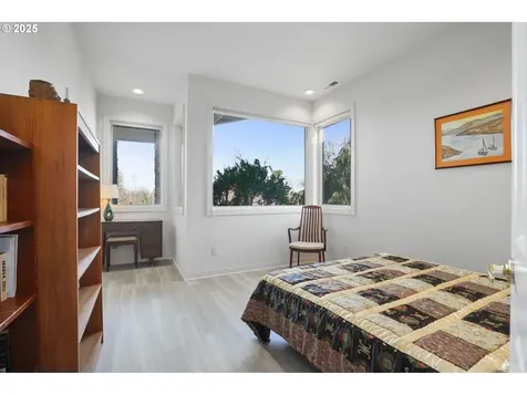 50 SE Avondale Court Gresham OR 97080