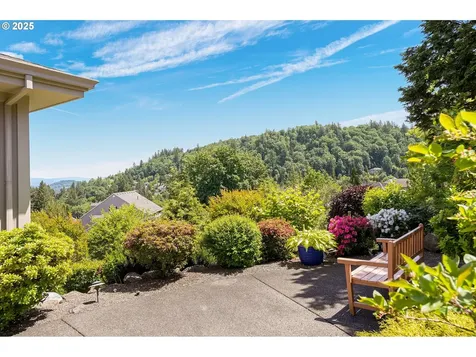 50 SE Avondale Court Gresham OR 97080