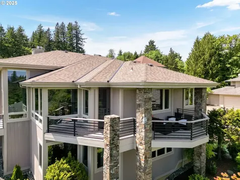50 SE Avondale Court Gresham OR 97080