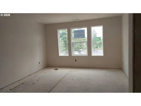 5887 SE Powell Valley Gresham OR 97080