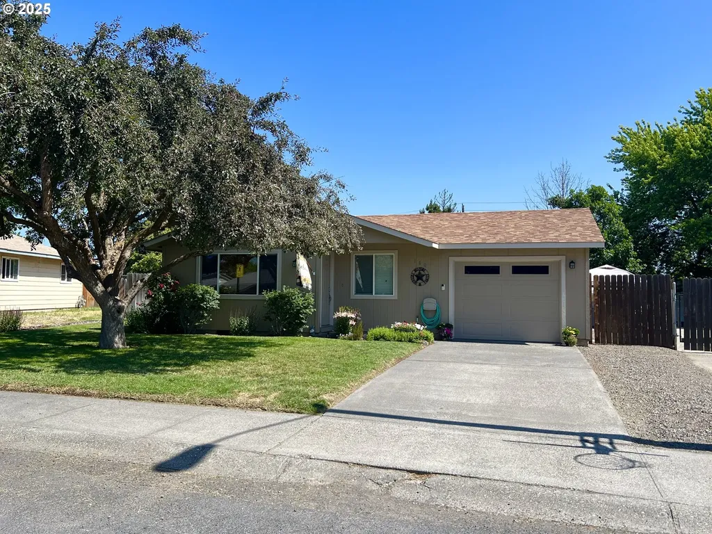 160 Heather Drive Stanfield OR 97875