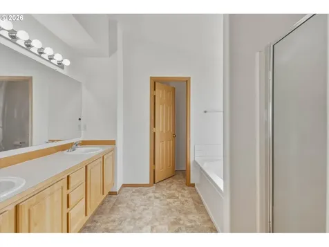 1061 40th Street Washougal WA 98671