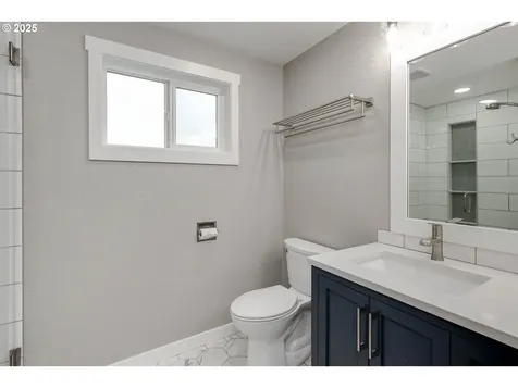 3945 Bambi Avenue NE Salem OR 97301