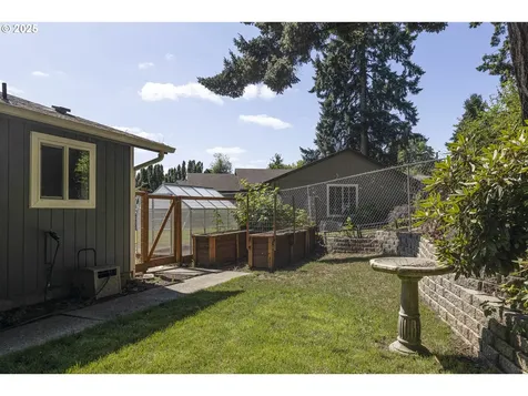 3945 Bambi Avenue NE Salem OR 97301