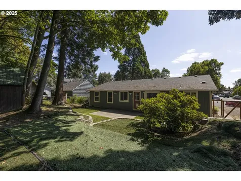 3945 Bambi Avenue NE Salem OR 97301