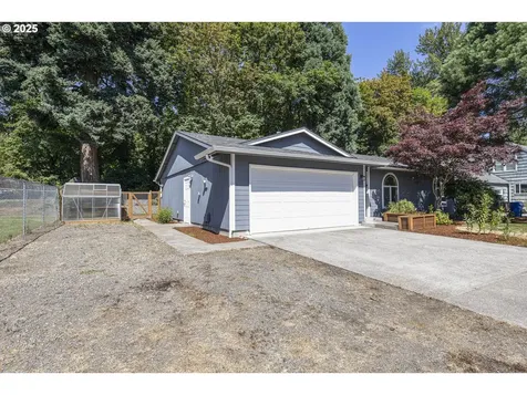 3945 Bambi Avenue NE Salem OR 97301