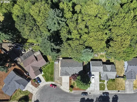 3945 Bambi Avenue NE Salem OR 97301
