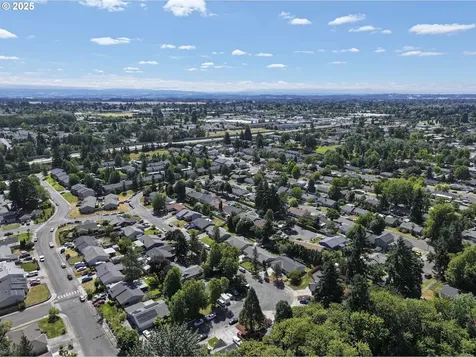 3945 Bambi Avenue NE Salem OR 97301