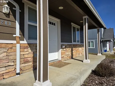 283 Umpqua View Drive Roseburg OR 97471