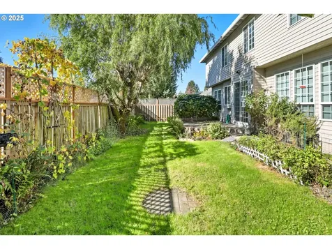 1219 SE Marla Place Hillsboro OR 97123