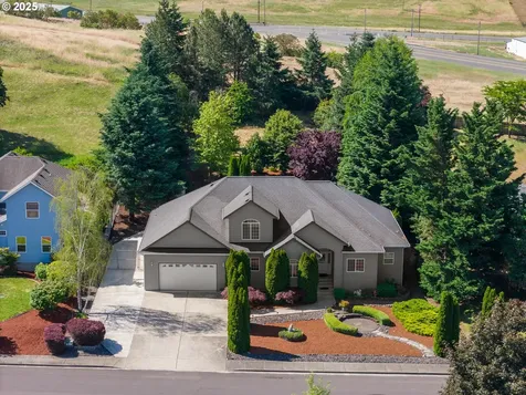 175 Palomino Avenue Roseburg OR 97471