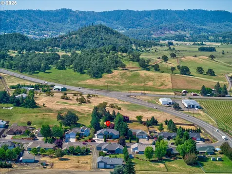 175 Palomino Avenue Roseburg OR 97471