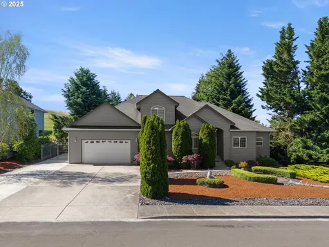 175 Palomino Avenue Roseburg OR 97471