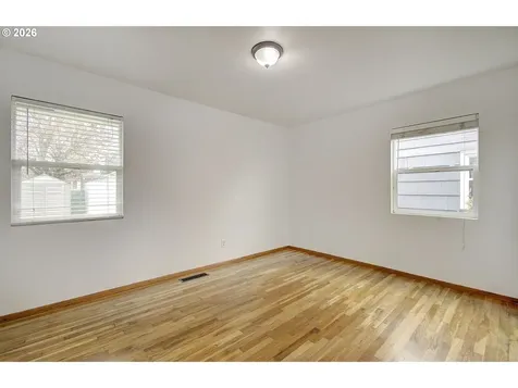 9234 SE Salmon Street Portland OR 97216