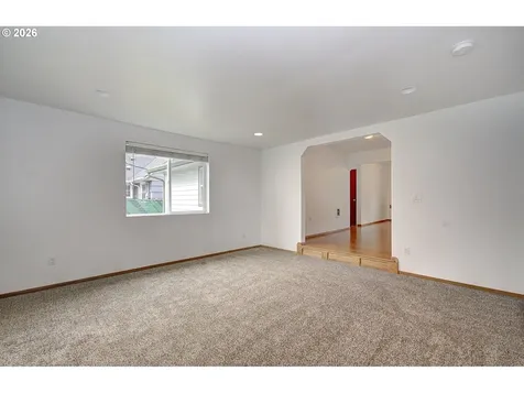 9234 SE Salmon Street Portland OR 97216